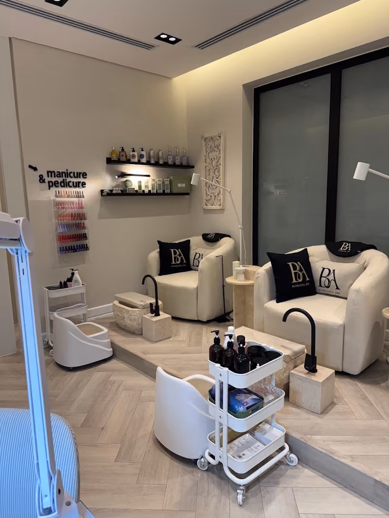 BlinkAura Spa | بلينك اورا سبا – Nail & Beauty Salon