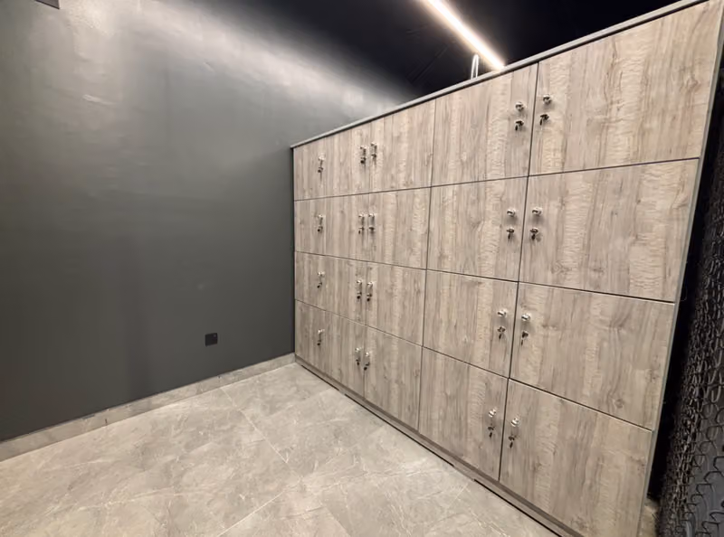 Blue Gloves Gym نادي القفاز الأزرق الرياضي - فرع الروضة