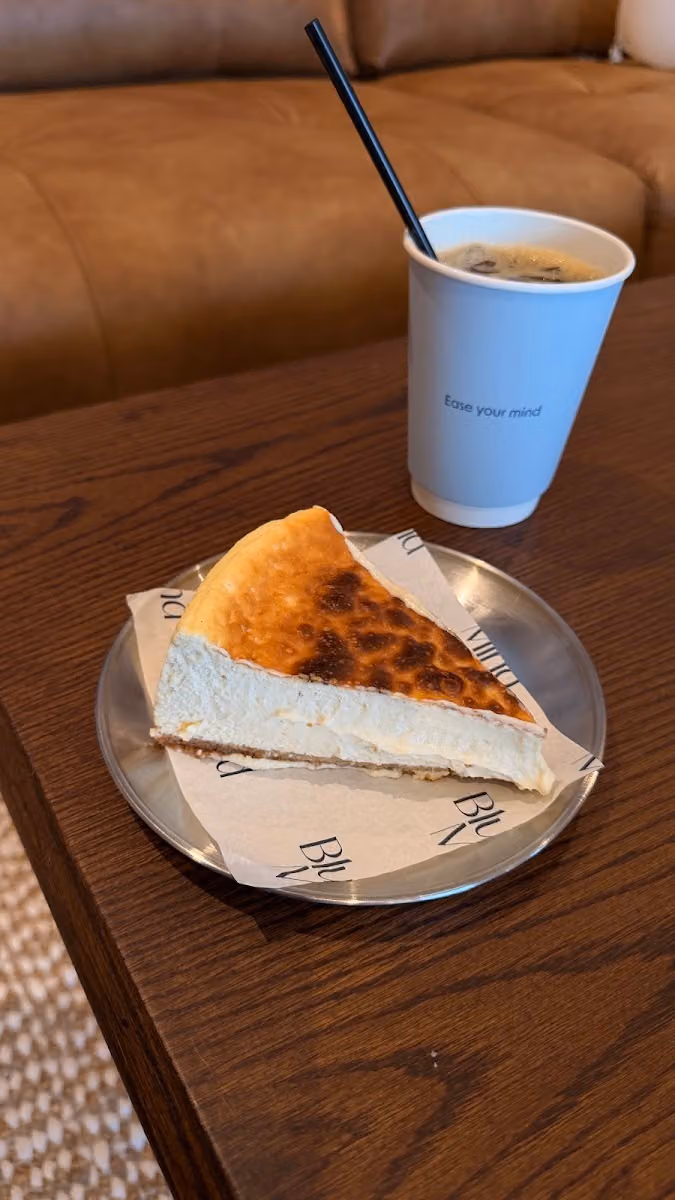 Blue Mind Cafe | بلو مايند