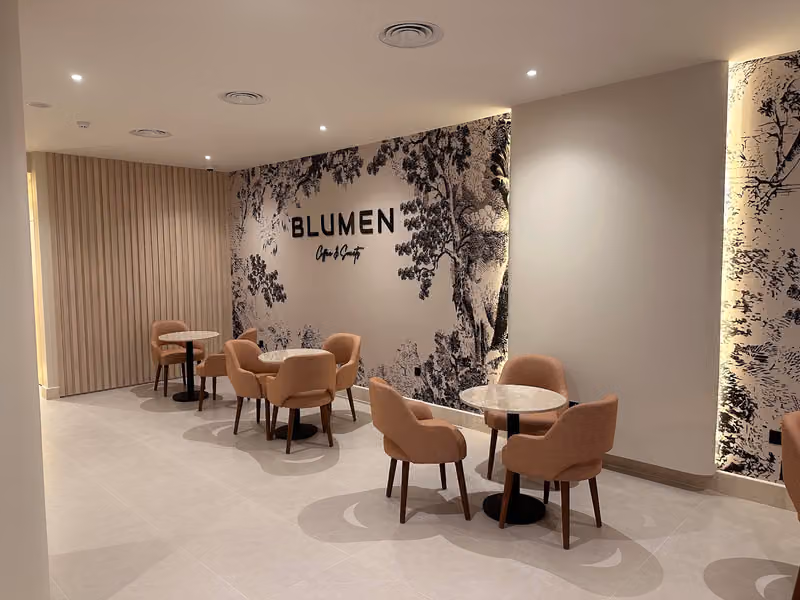 Blumen Cafe - الغدير