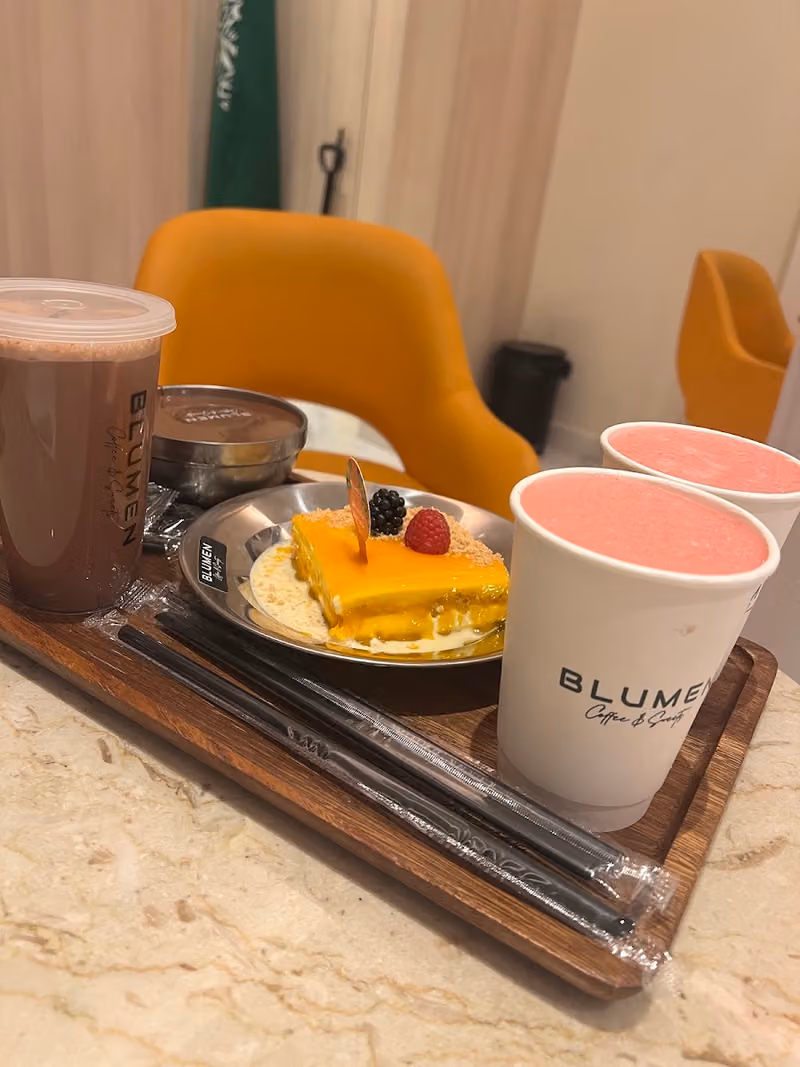 Blumen Cafe | بلومن كافيه
