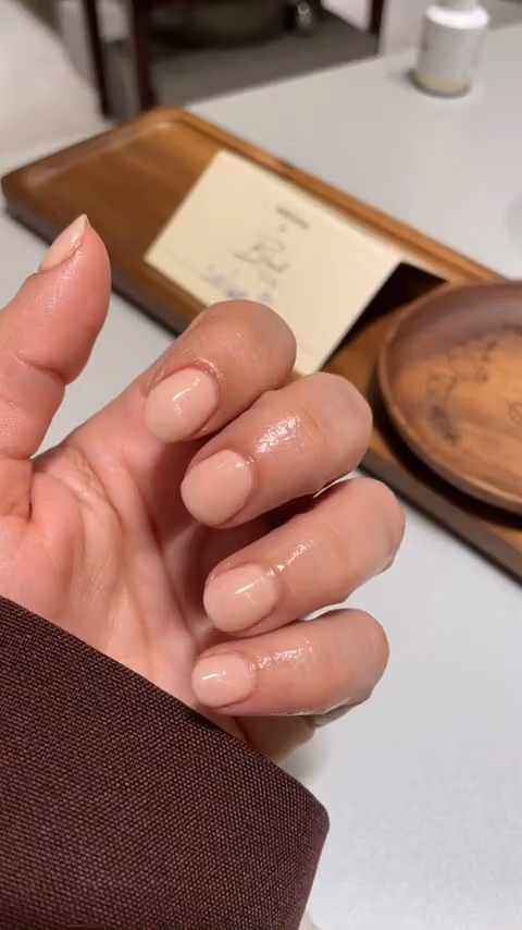 Blunt nails spa