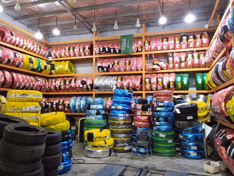 بنشر كفرات وبطاريات