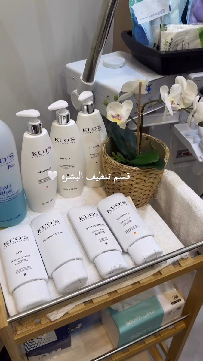 BR صالون الريشة السوداء للتزيين النسائي