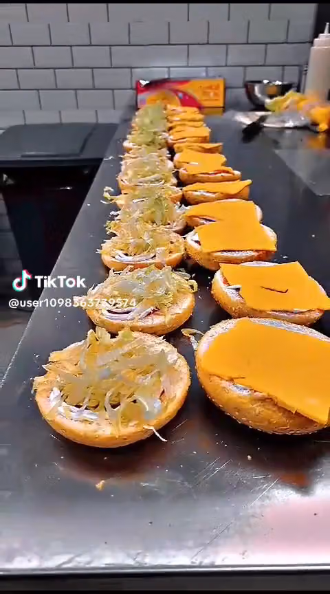 برجر مشوي بروستد الوطني