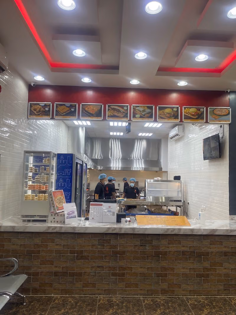 بروستد الدجاج الحراق الجنادرية Broasted