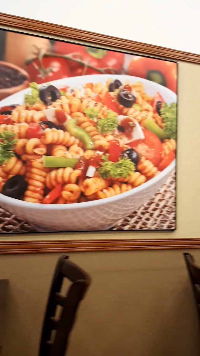 بروستد وبيتزا عش الفروج - ألذ بروستد - Osh Alfarooj Broasted and Napoli Pizza)