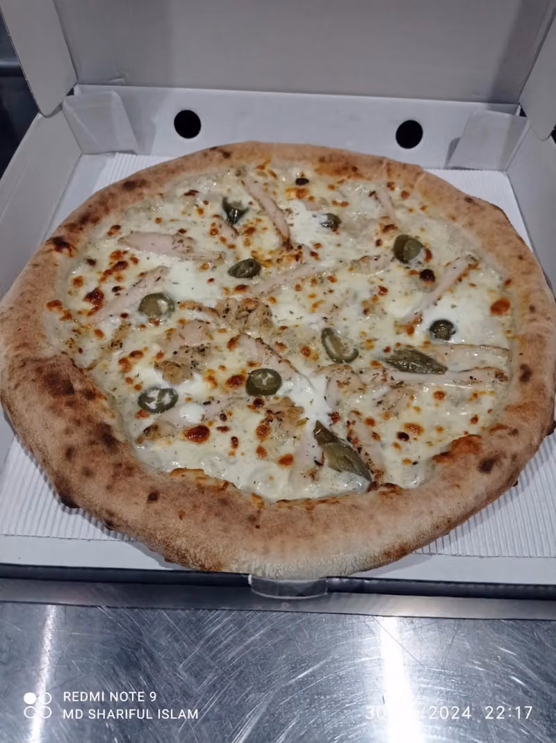 بروستد وبيتزا عش الفروج - ألذ بروستد - Osh Alfarooj Broasted and Napoli Pizza)
