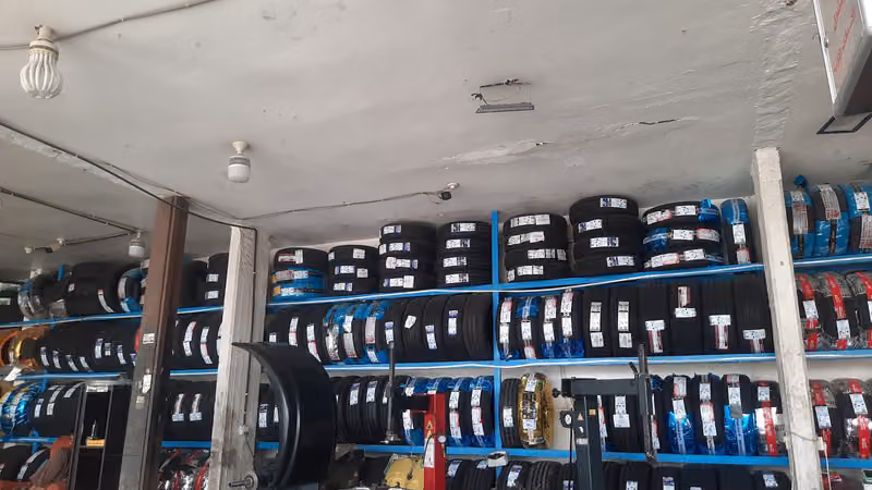 بطاريات عبدالكريم المطيري