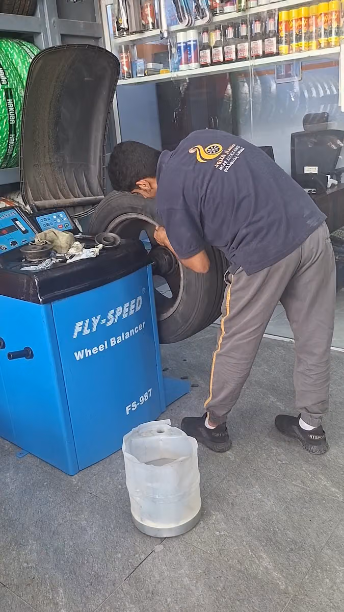 بطاريات ـ كفرات ـ بنشر ـ إطارات شركة مسارالتزود
