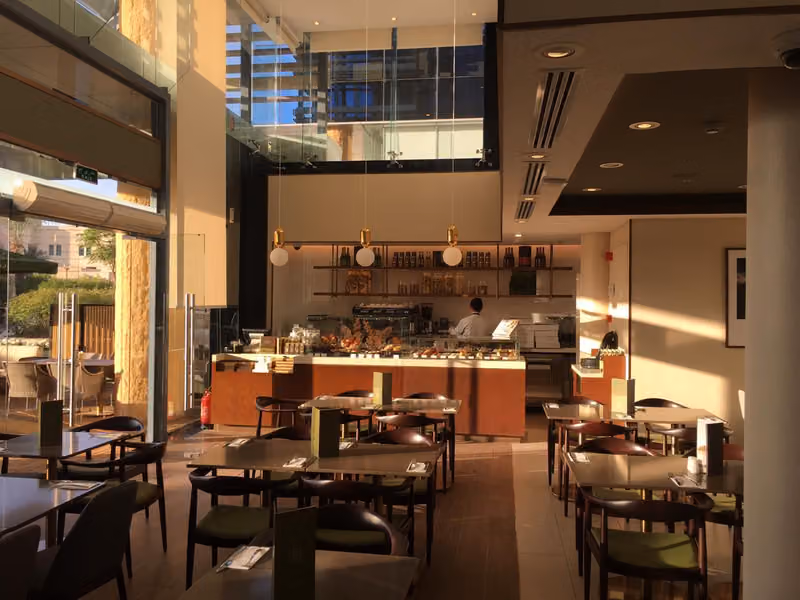 Café Bateel - Oud Square Al Safarat