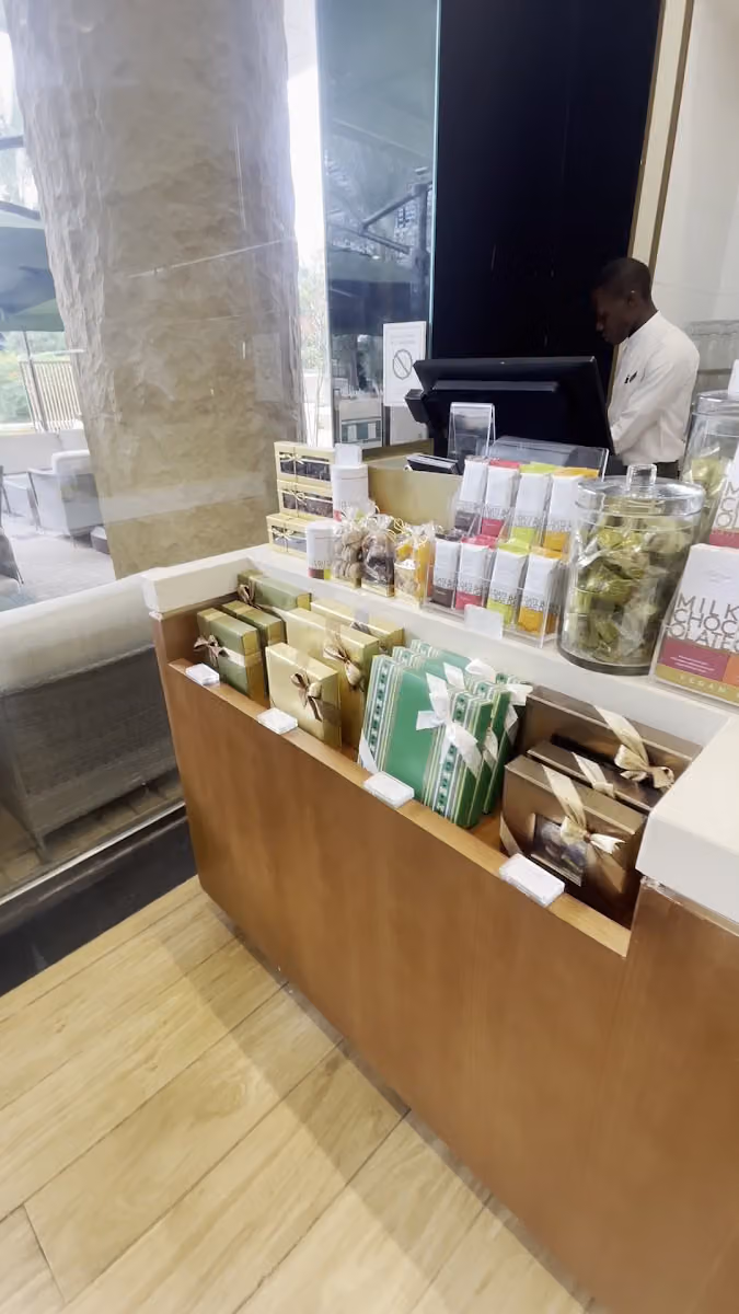 Café Bateel - Oud Square Al Safarat