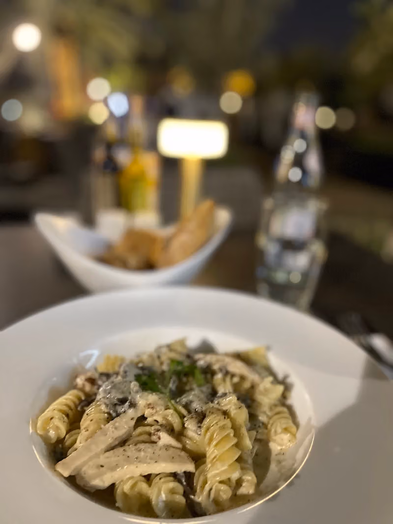 Café Bateel - Oud Square Al Safarat