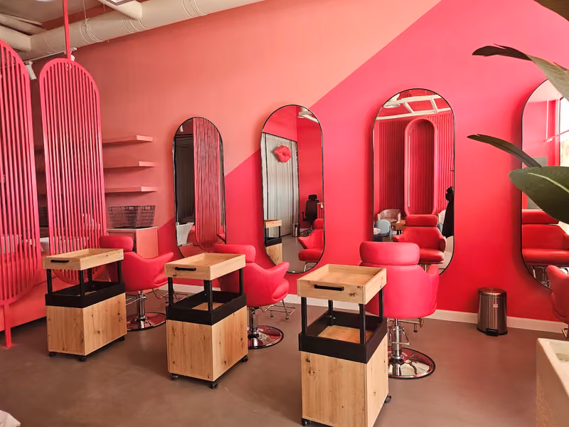 Bubblegum Beauty Bar and salon صالون ببل جم