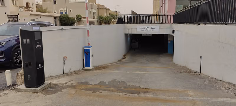 بوابات سيارات الكترونية بوابة افراد صفوف انتظار وترتيب الادوار اجهزة سحب الارقام