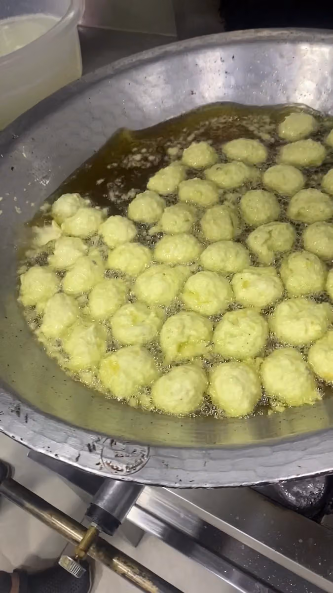 بوفيه كيف الفول لتقديم الوجبات