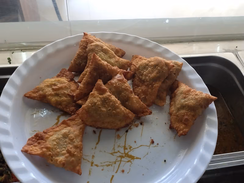 بوفية لتقديم الوجبات
