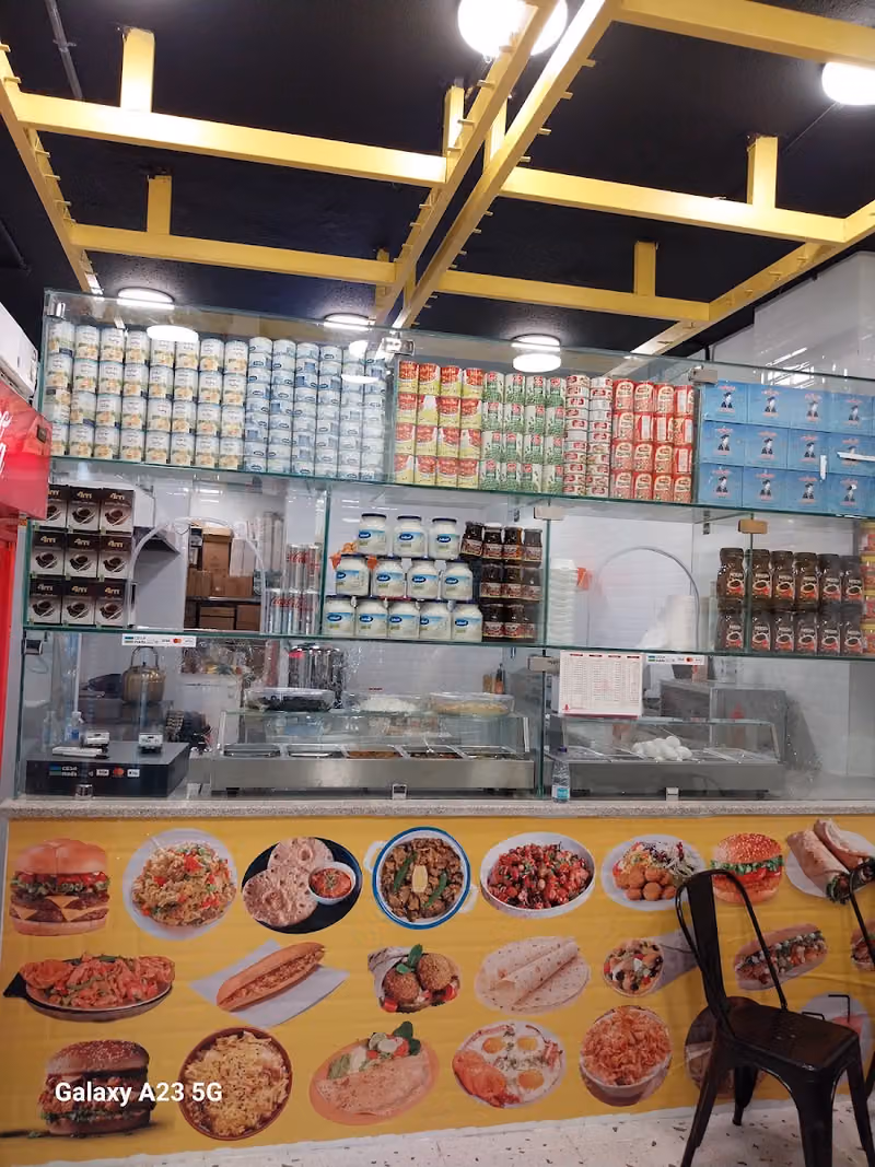 بوفية مرقش لتقديم الوجبات