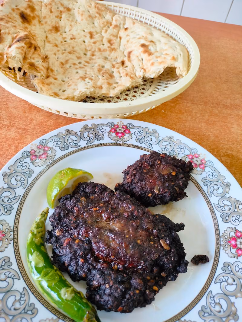 (بوفية مصابيح البلاد (تیمرگرہ چپلی کباب TIMERGARA CHAPLI KABAB