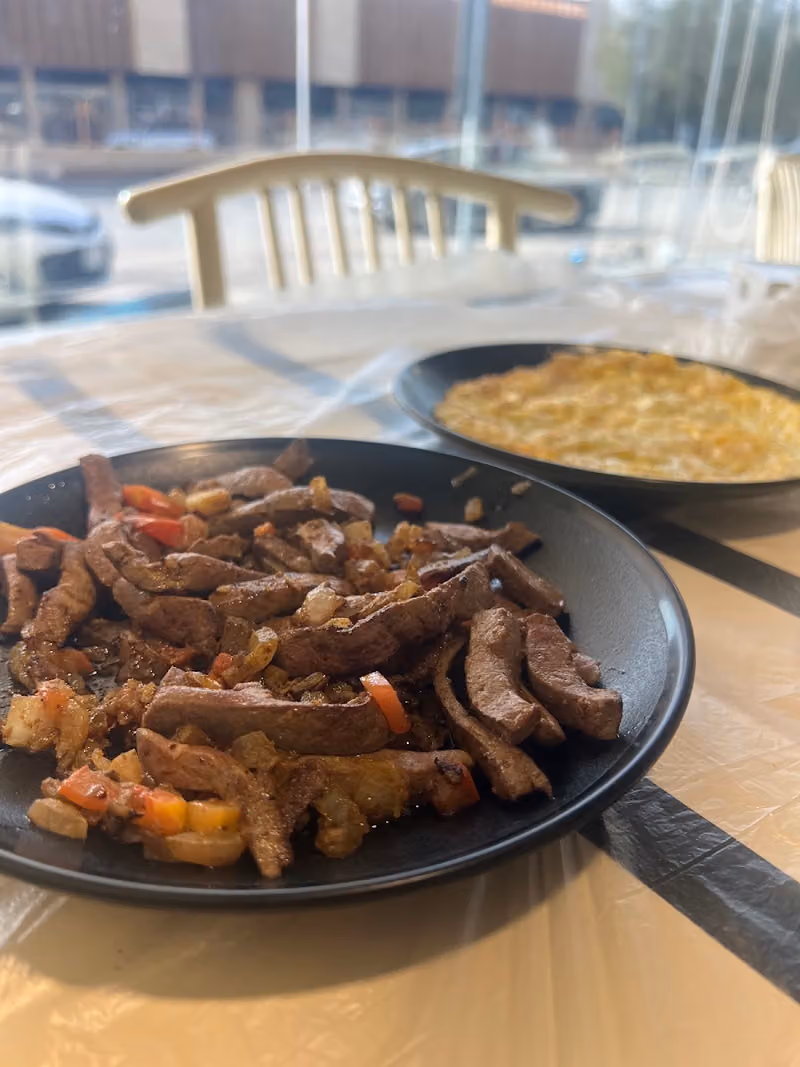 بوفيه ريوق المذاق لتقديم الوجبات