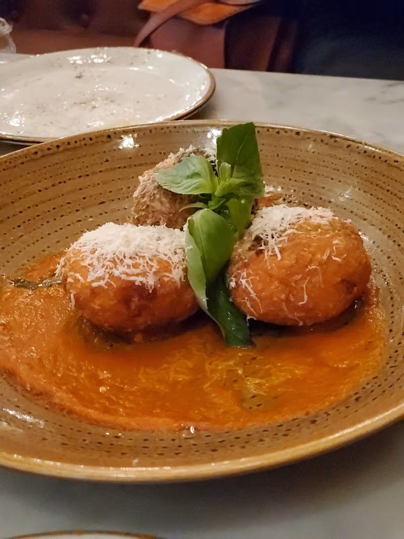Piatto Restaurant