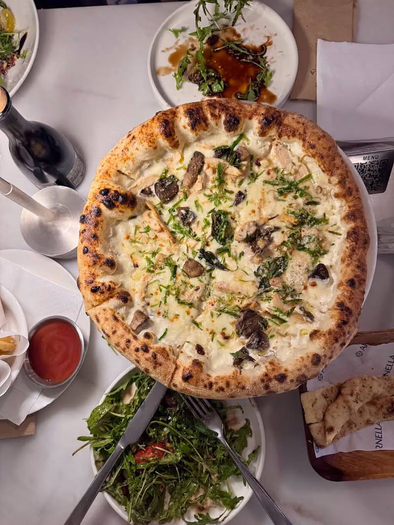 Arnella Artisan Pizzeria
