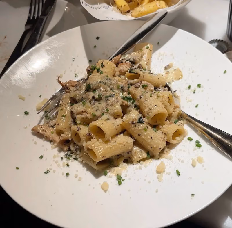 Arnella Artisan Pizzeria