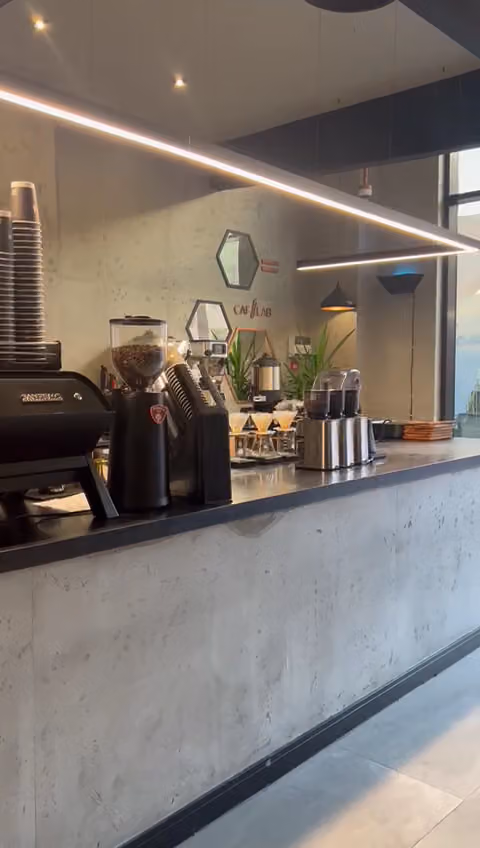 CAF LAB بارك افنيو