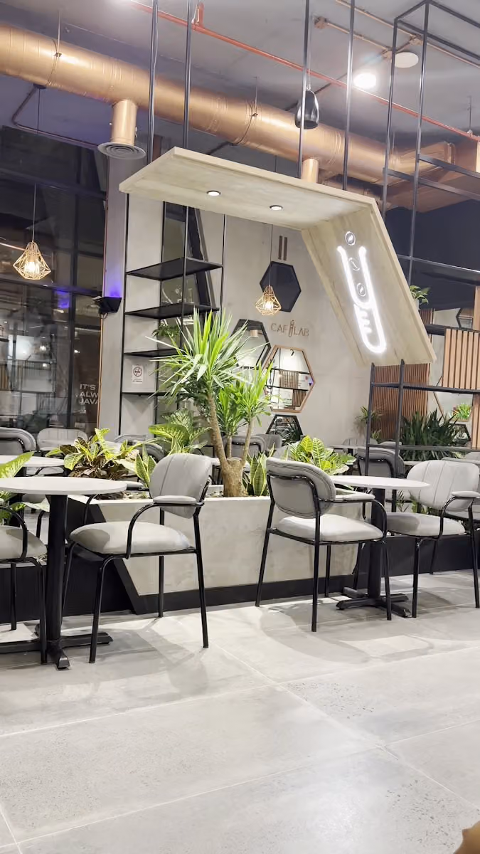 CAF LAB | River Walk