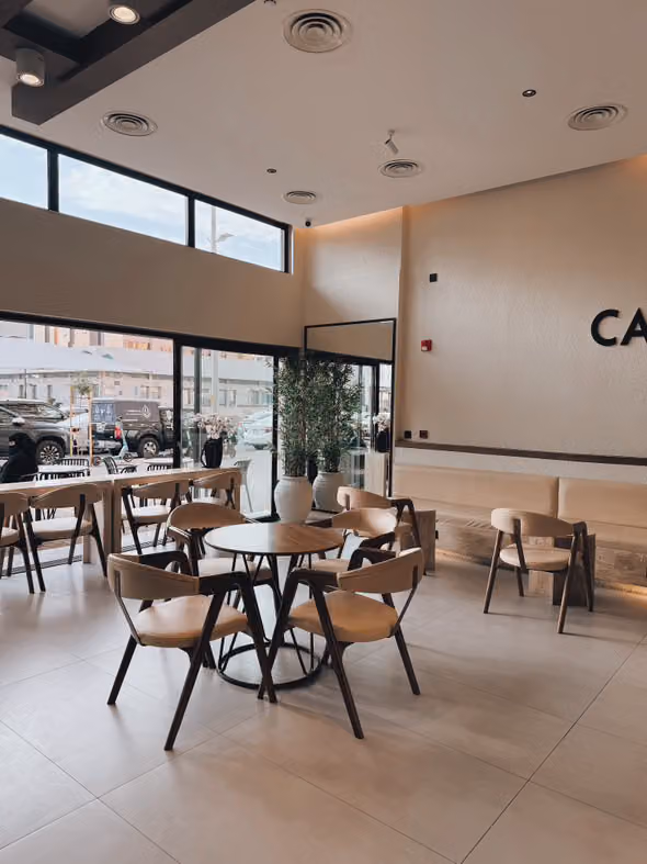CAFE !N