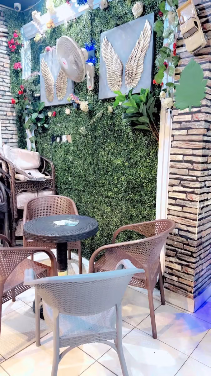 Cairo Pyramids Cafe 2