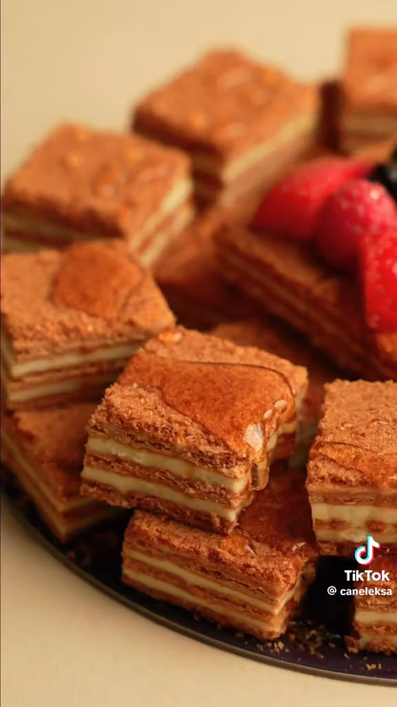 CANELÉS