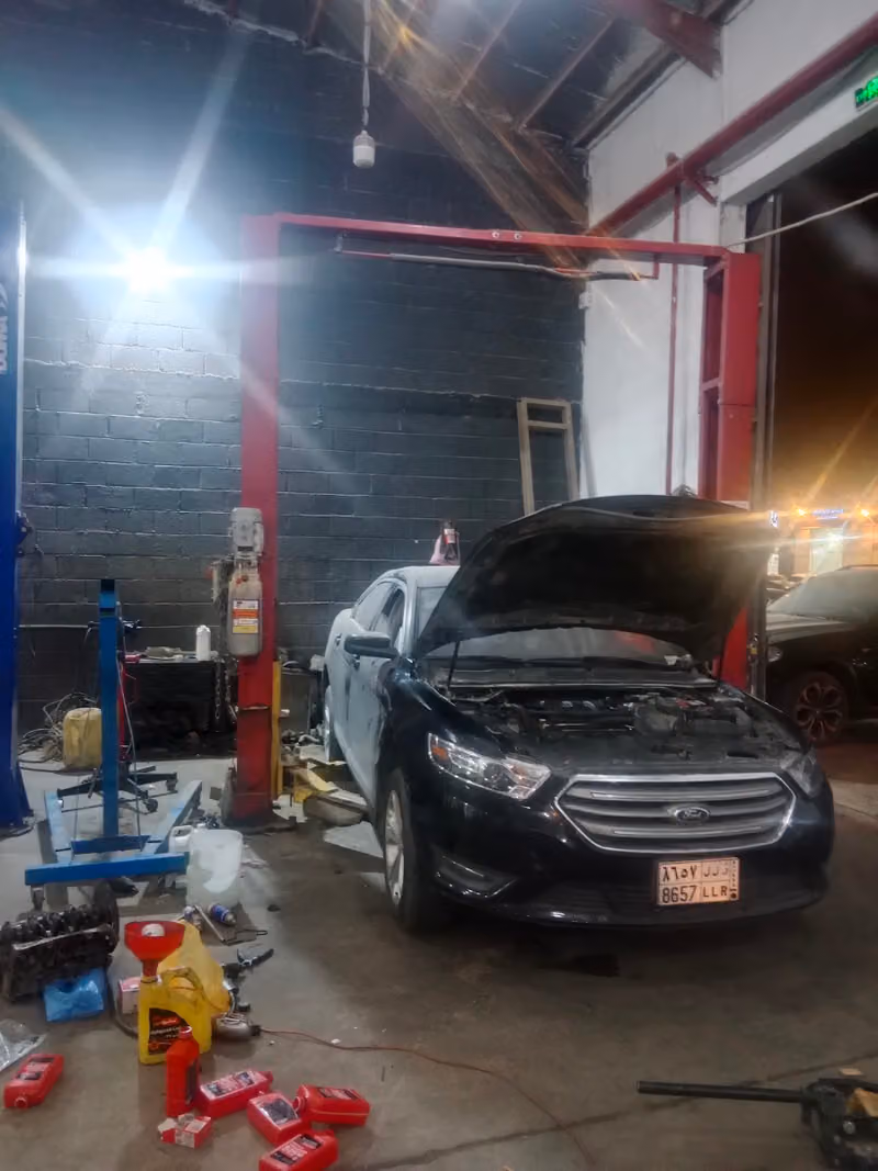 Car repair center Al Remal