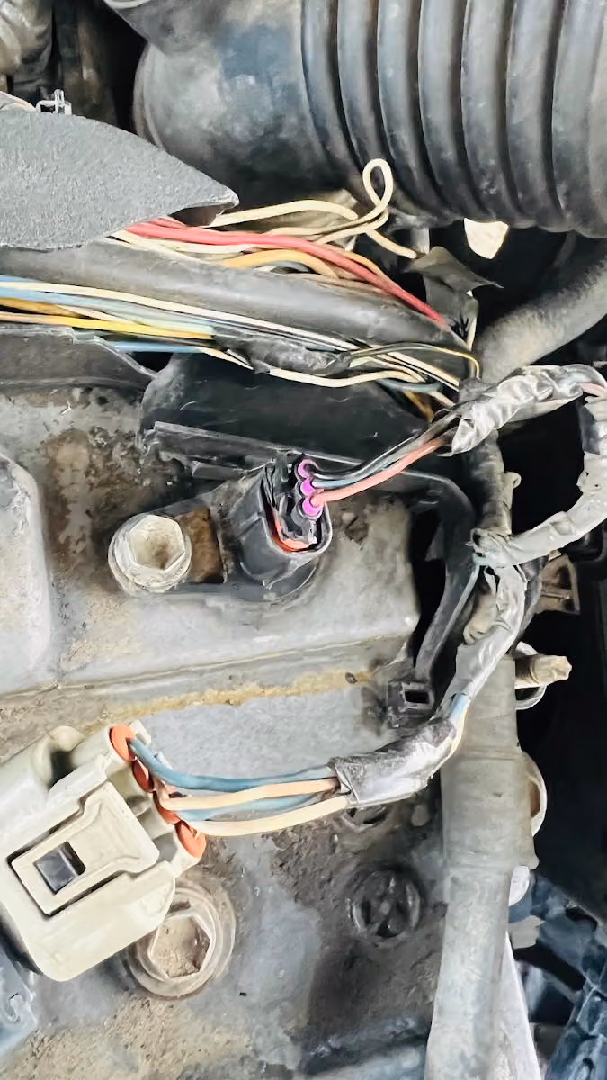 Car wokshop for A/C electronics