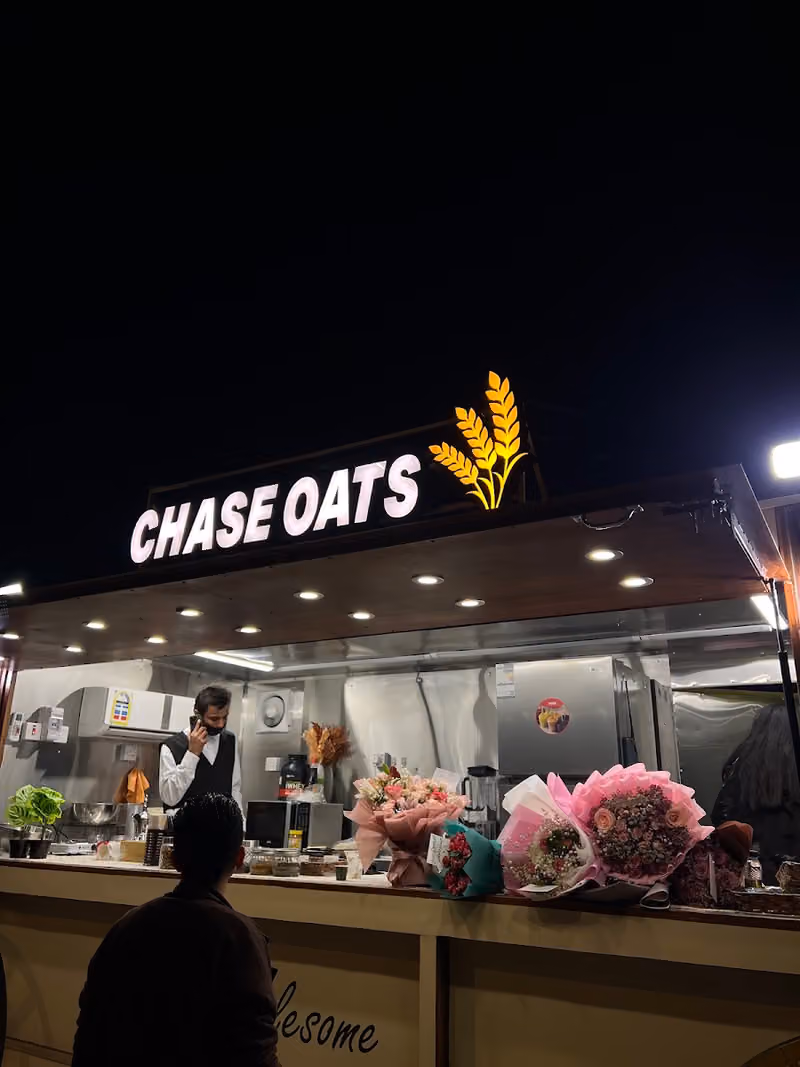 Chase oats food truck