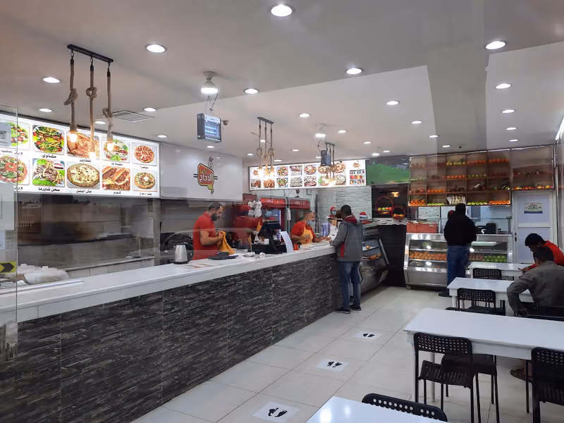 مطعم نكهة الدجاج