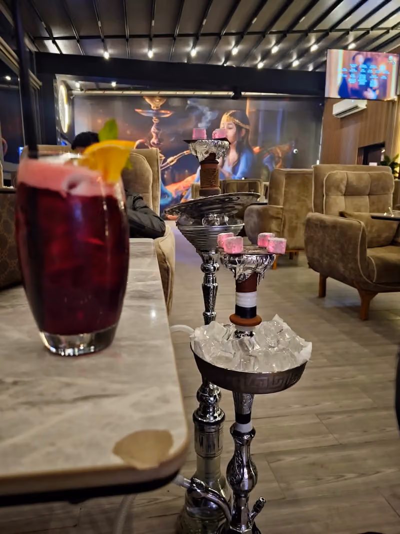 Cill roof Coffee lounge سيل روف لاونج