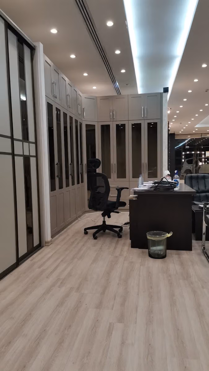 Closets Art فن الخزائن