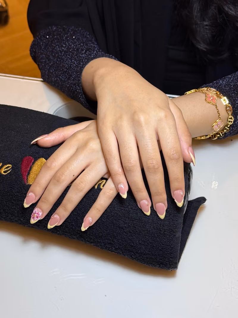 Clue salon