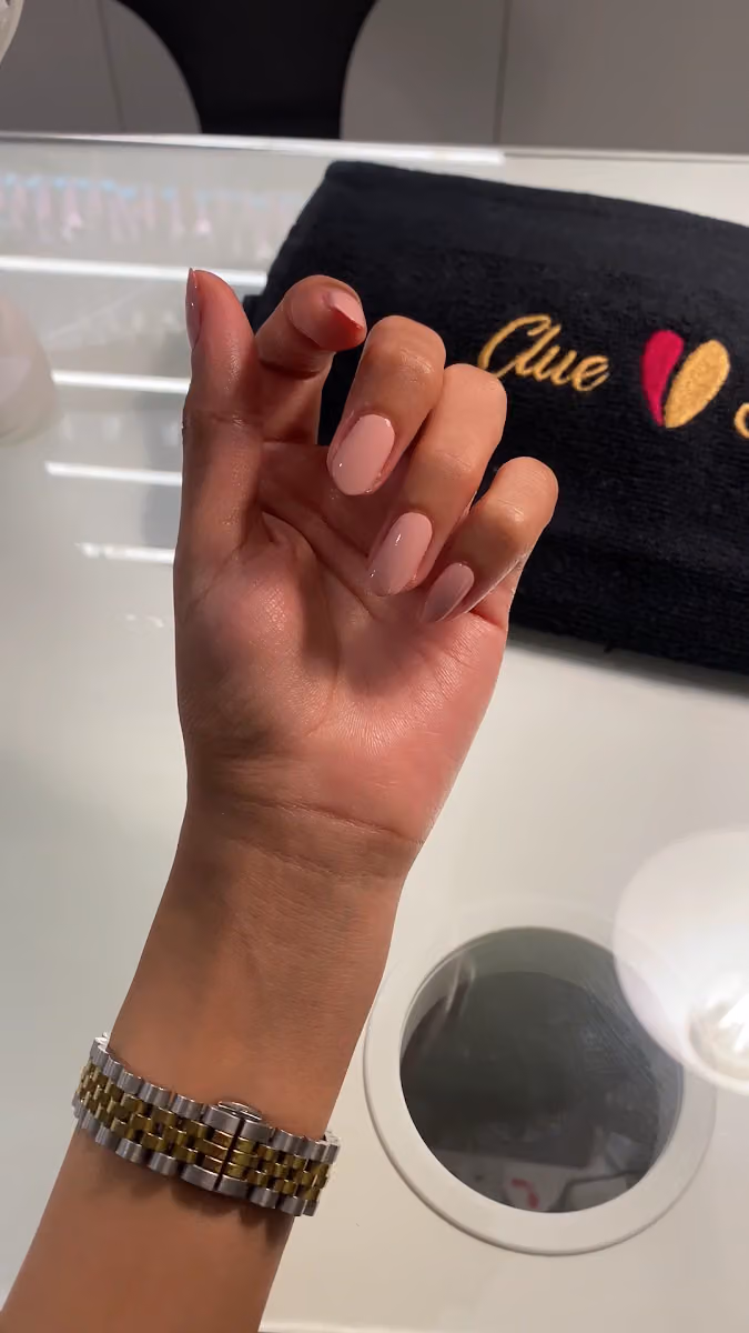 Clue salon