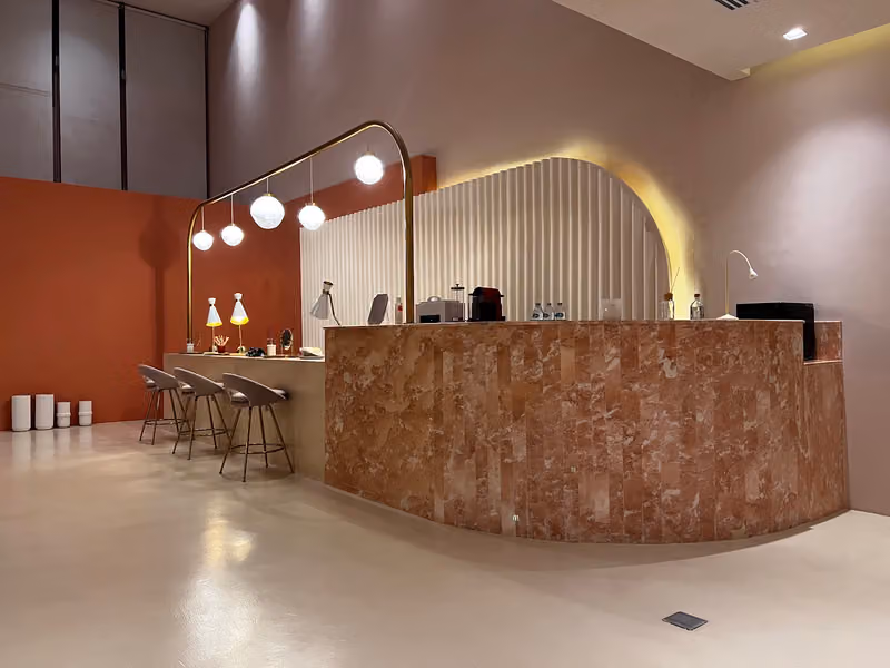 Coco bar nail & hair