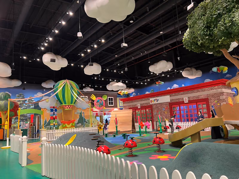 CoComelon Playdate - Blvd World