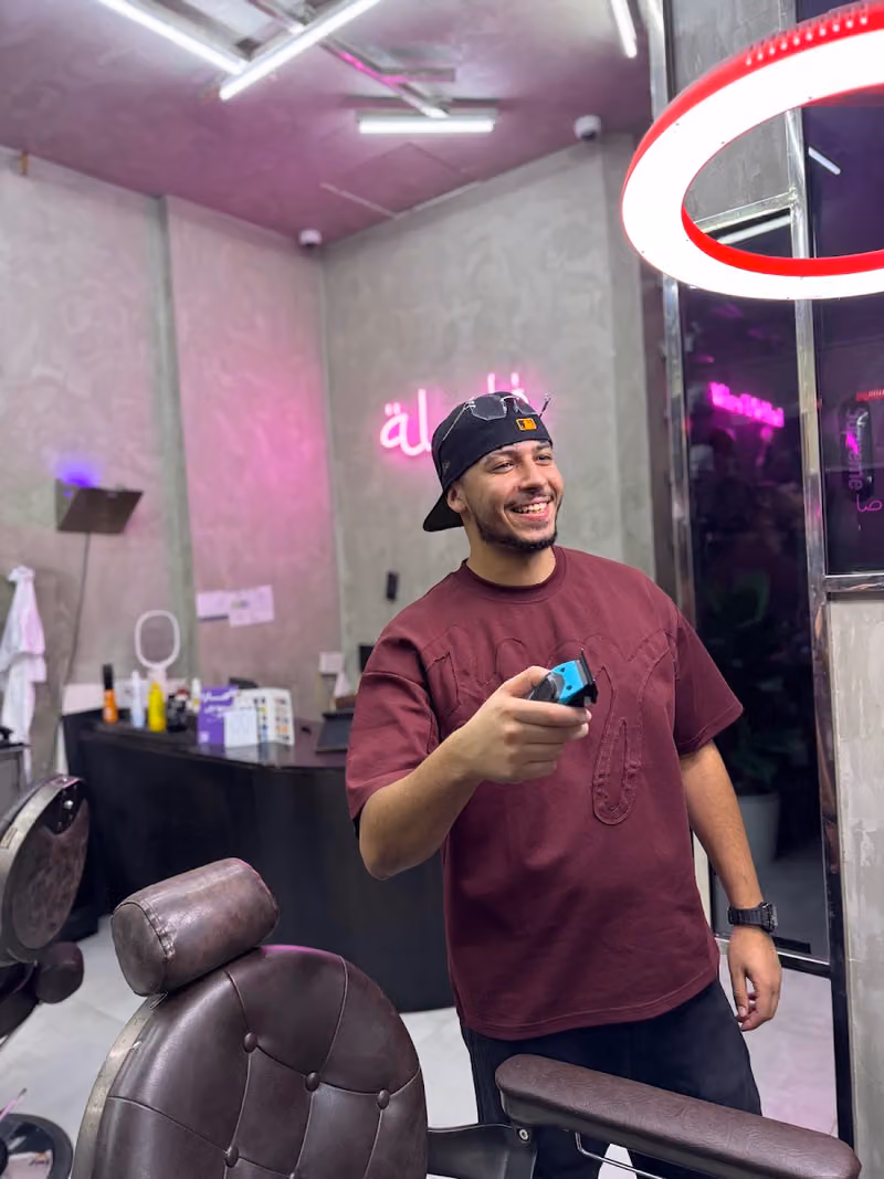 Comma barber
