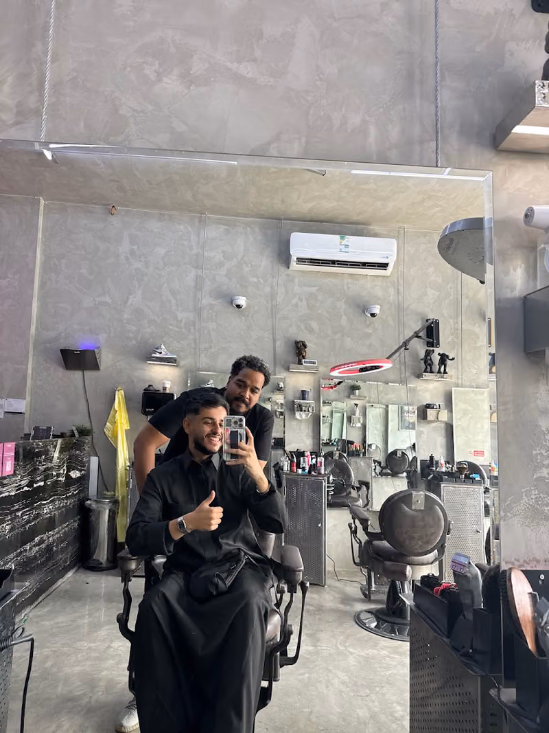 Comma barber