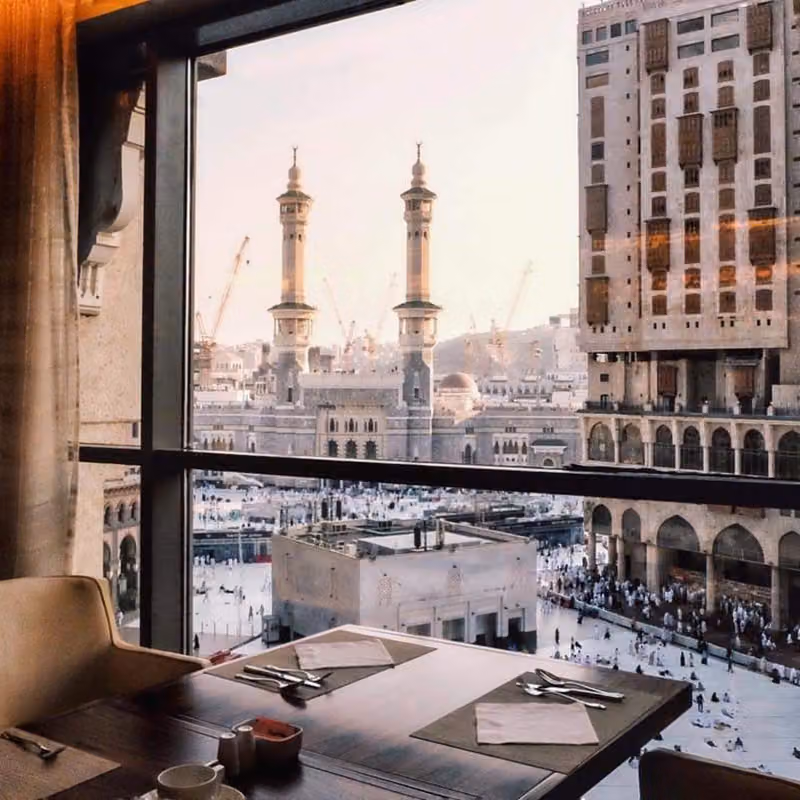 كونراد جبل عمر مكة