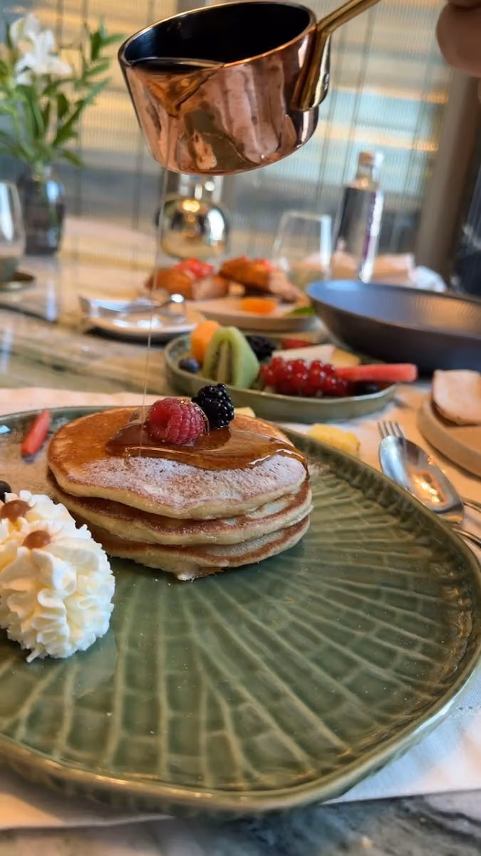 كونراد الرياض ليسن فالي
