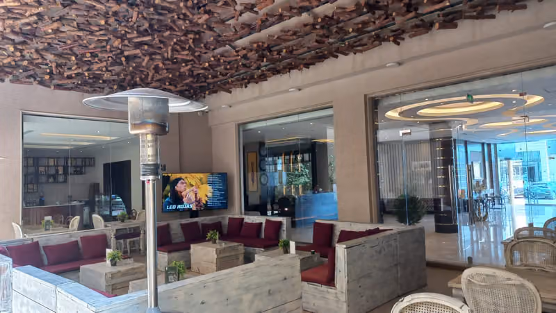 COUPARD HOTEL