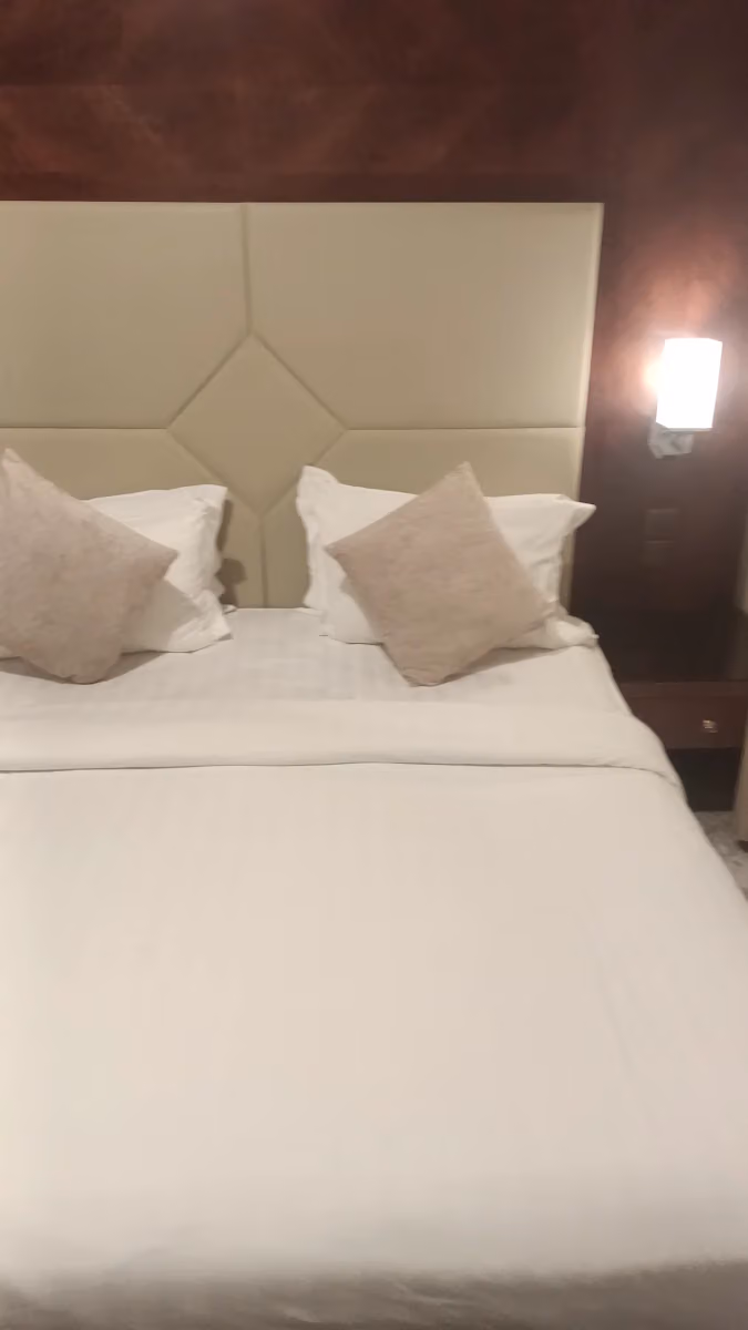 Dalin, Hotel