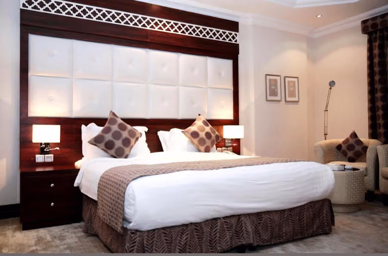 Dalin, Hotel
