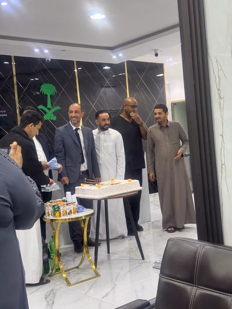 Dar Al Zomoroud Dental Poly Clinic